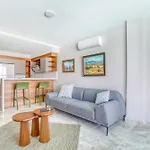 Olira Tuerkbuekue Residences Hotel