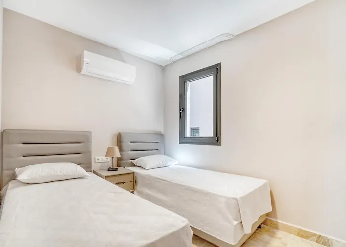 Olira Tuerkbuekue Residences ホテル