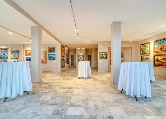 Olira Tuerkbuekue Residences ホテル *
