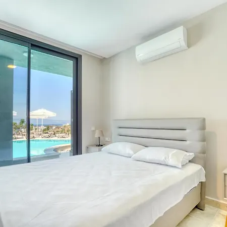 Olira Tuerkbuekue Residences فندق بودروم