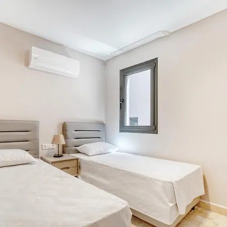 Olira Tuerkbuekue Residences فندق