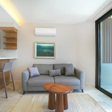 Olira Tuerkbuekue Residences فندق