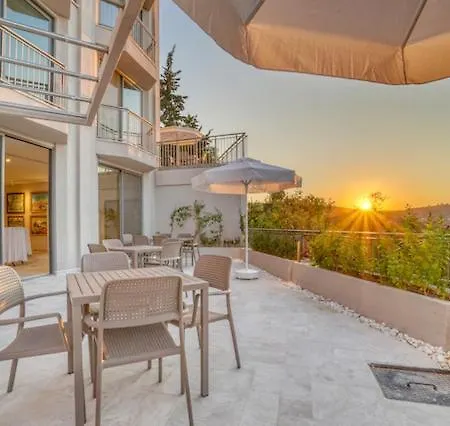 Olira Tuerkbuekue Residences فندق *