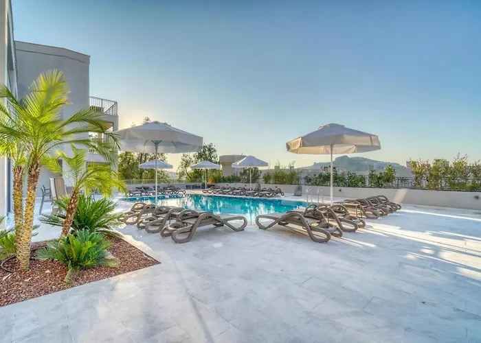 Szálloda Olira Tuerkbuekue Residences *