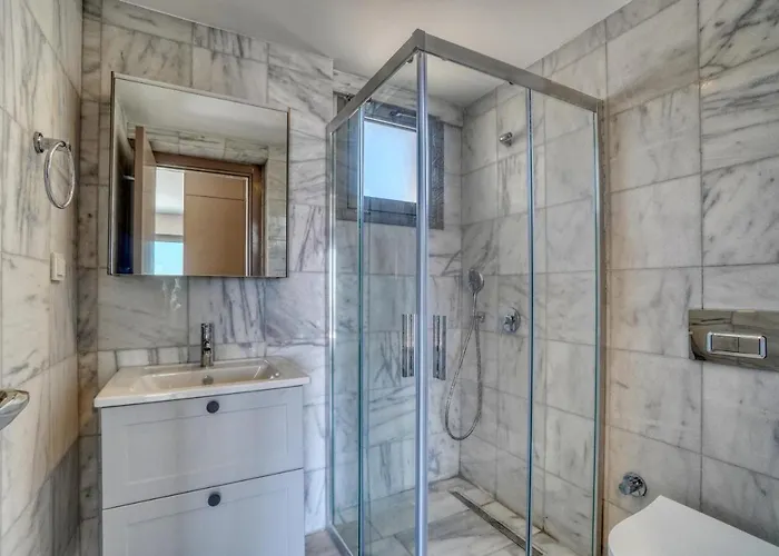 Szálloda Olira Tuerkbuekue Residences *