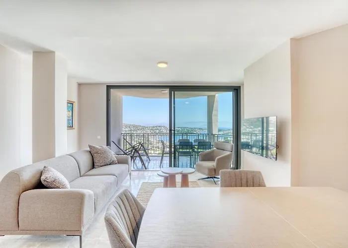 Szálloda Olira Tuerkbuekue Residences